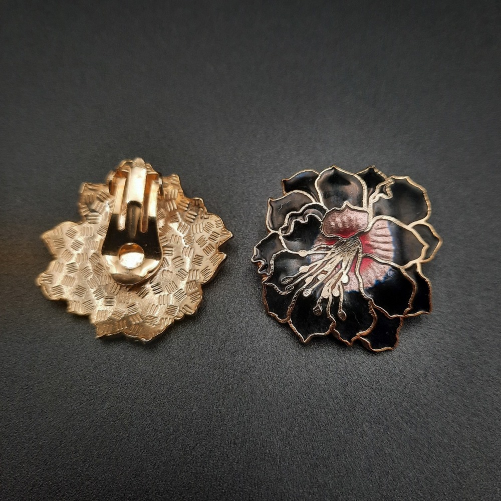Vintage Cloisonne Enamel Large Black, Red & Gold Lily Floral Clip-on Earrings - Picture 3 of 5